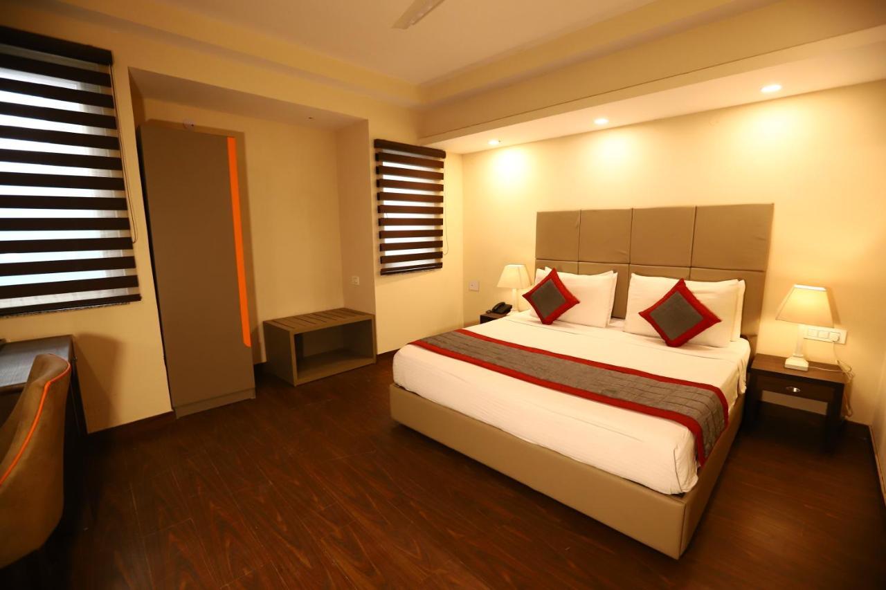 Hotel Azulo Inn Bhikaji Cama Place Delhi - Couple Friendly Local Ids Accepted New Delhi Exterior photo