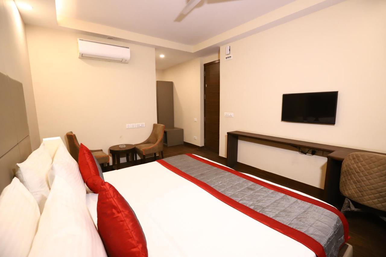 Hotel Azulo Inn Bhikaji Cama Place Delhi - Couple Friendly Local Ids Accepted New Delhi Exterior photo